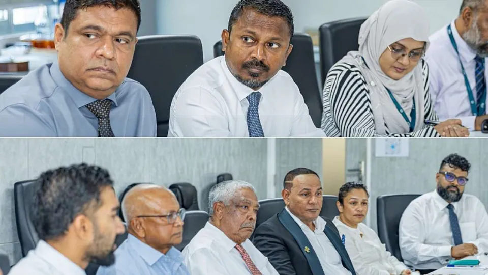ޓޫރިޒަމް ވިޔަފާރިވެރިންނާ ސަރުކާރުން ބައްދަލުކޮށްފި